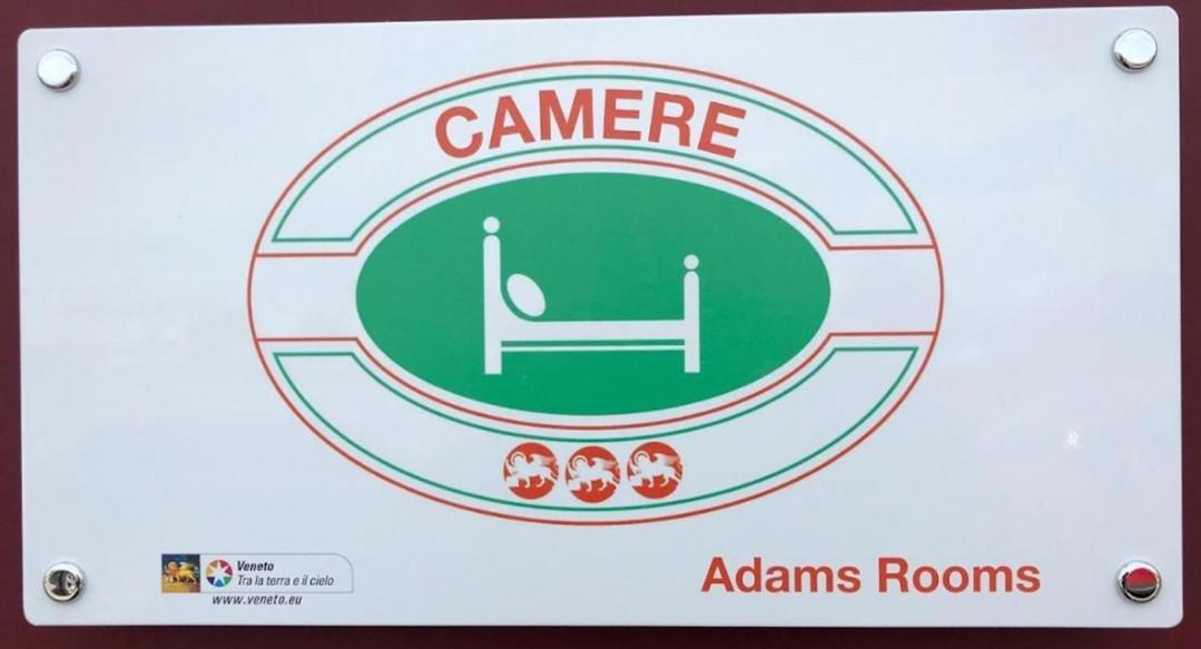 Adams Rooms - Affittacamere 圣乔瓦尼·鲁帕托 外观 照片